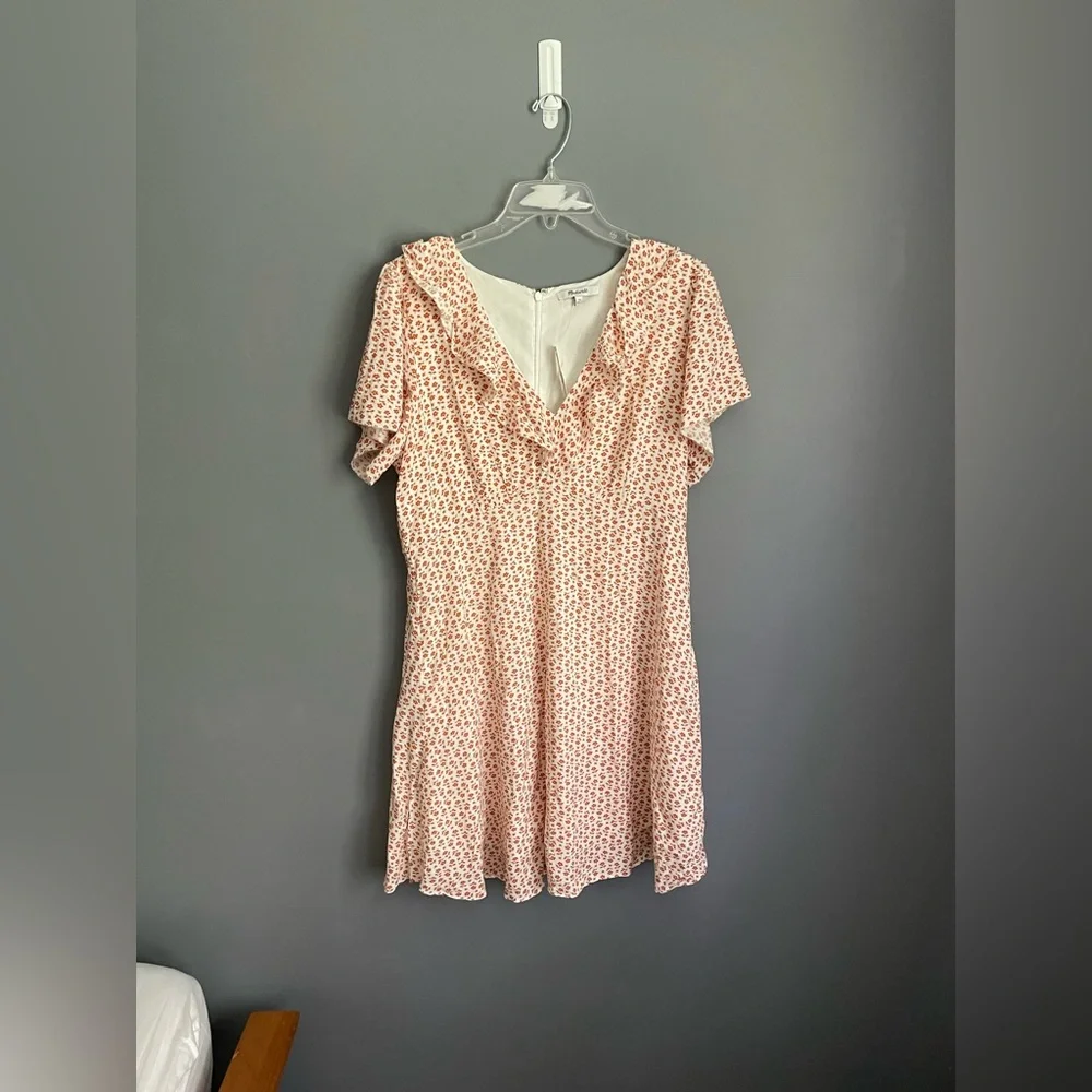 NWT Madewell Ruffle Flutter Sleeve Dress in Cutout Blooms Size 10 - Picture 4 of 7